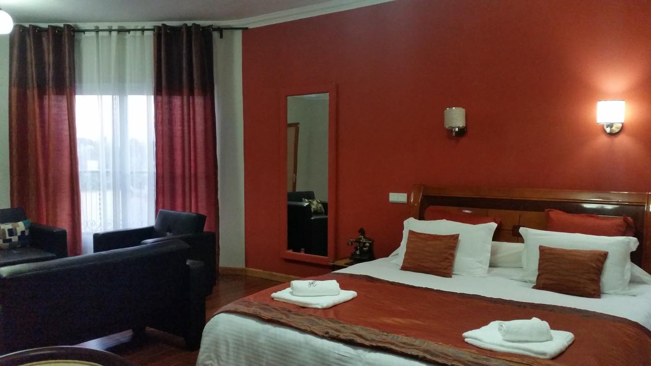 Anouk Hotel Антананариву Екстериор снимка